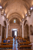 <center>Eglise Saint-Pierre</center>La voûte romane est soutenue par des arcs reposant sur des culs-de-lampe moulurés avec simplicité sans doute du XVIIème siècle.
